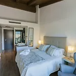 Country Hotell 4*